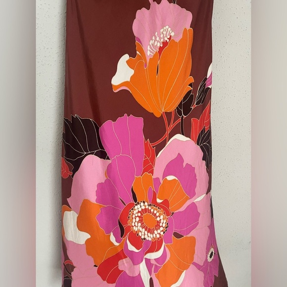 Banana Republic 100% silk Floral Halter Dress with Bold Colors Size - Picture 4 of 11